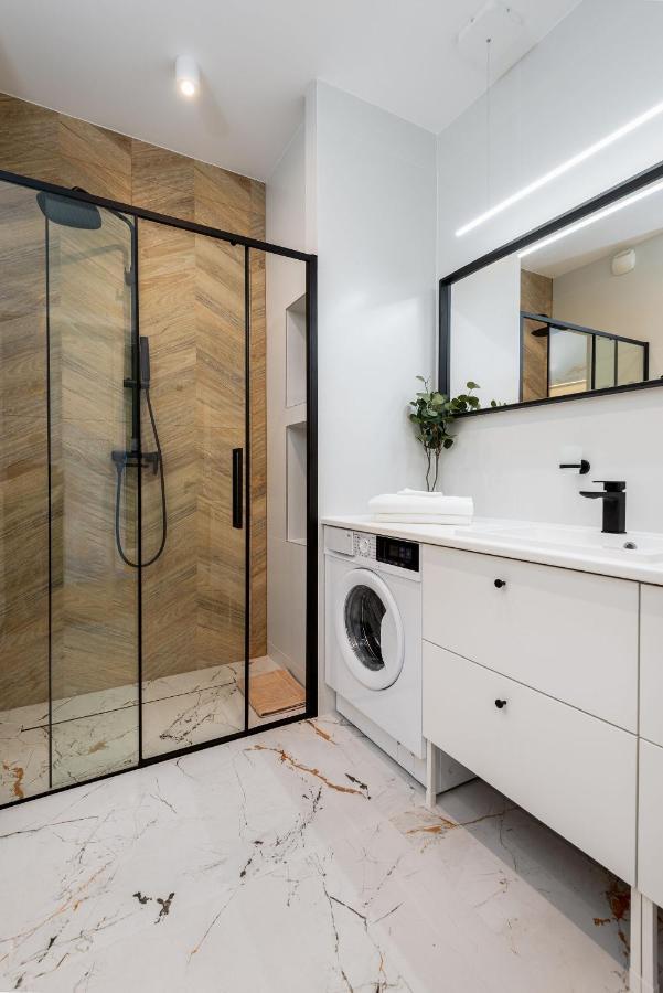 Kairos Apartments - Tower Premium - Silownia, Sauna, Scisle Centrum Катовице Экстерьер фото