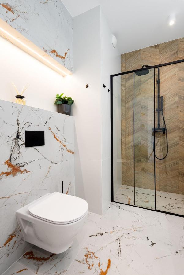 Kairos Apartments - Tower Premium - Silownia, Sauna, Scisle Centrum Катовице Экстерьер фото